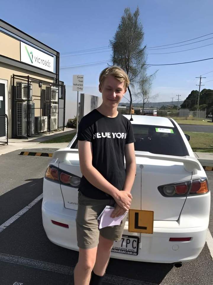 Driving car apprentice Cranbourne